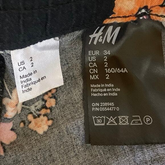 H&M Black Floral Print Elastic Waist Pull On Pockets Trouser Ankle Pants Size 2 - Picture 4 of 5